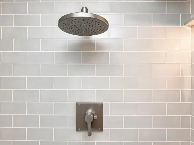 Delta rain shower head and trim kit